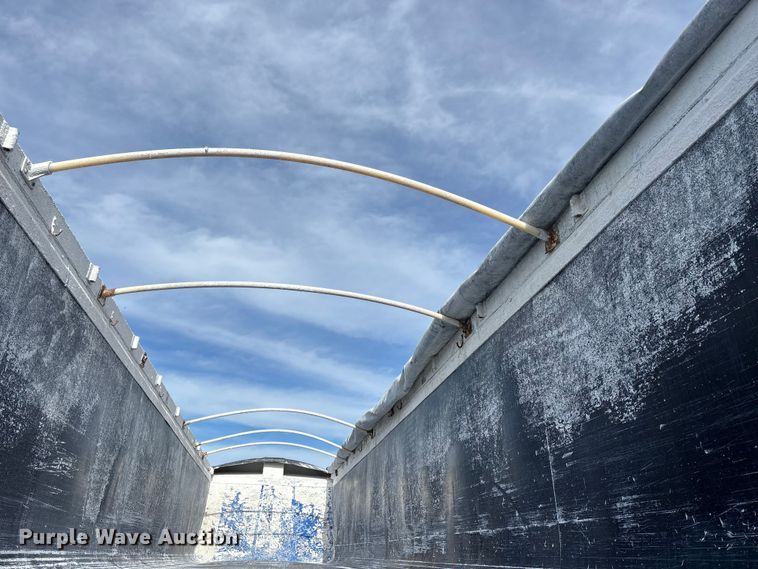 image for item DW7397 2006 East Manufacturing  end dump trailer