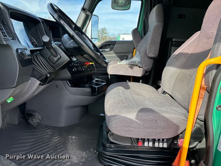 image for item DW7398 2024 International LT625 semi truck