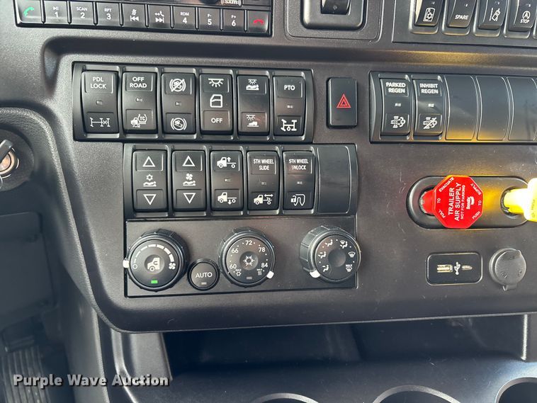 image for item DW7398 2024 International LT625 semi truck