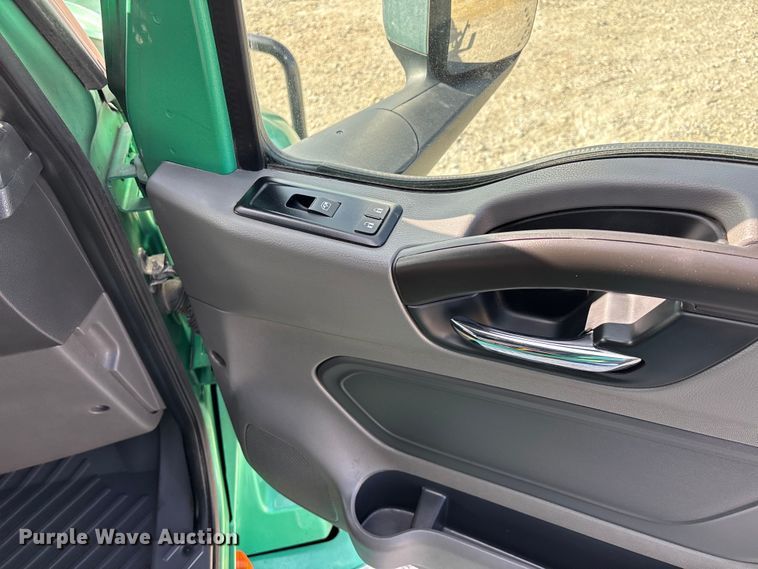 image for item DW7398 2024 International LT625 semi truck