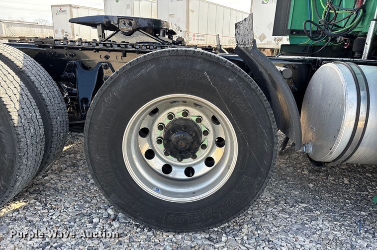 image for item DW7398 2024 International LT625 semi truck