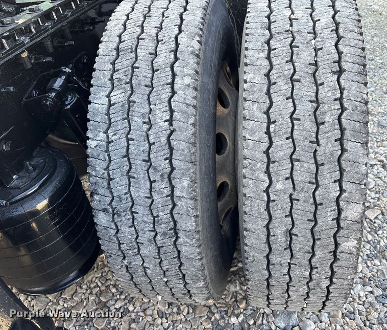 image for item DW7398 2024 International LT625 semi truck