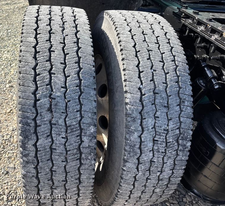 image for item DW7398 2024 International LT625 semi truck