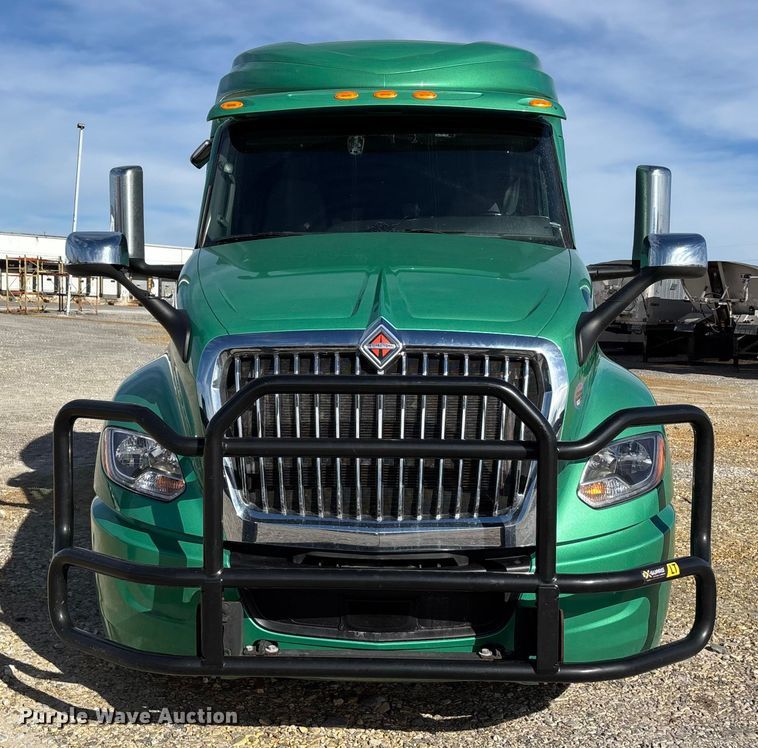 image for item DW7399 2024 International LT625 semi truck