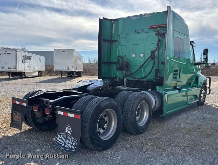 image for item DW7399 2024 International LT625 semi truck