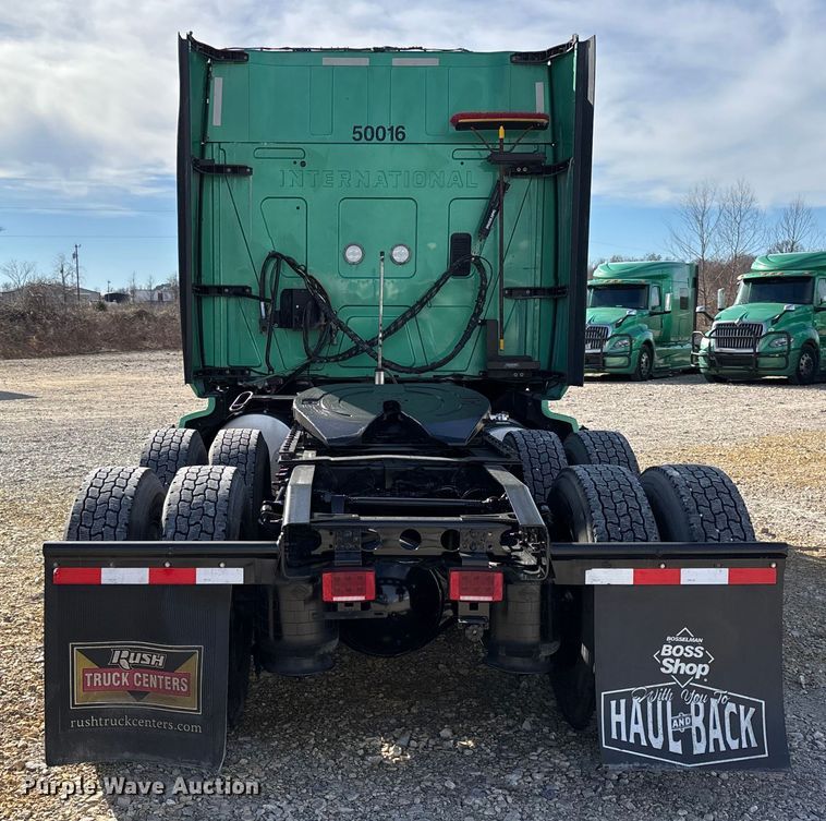 image for item DW7399 2024 International LT625 semi truck