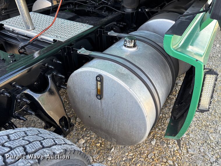 image for item DW7399 2024 International LT625 semi truck