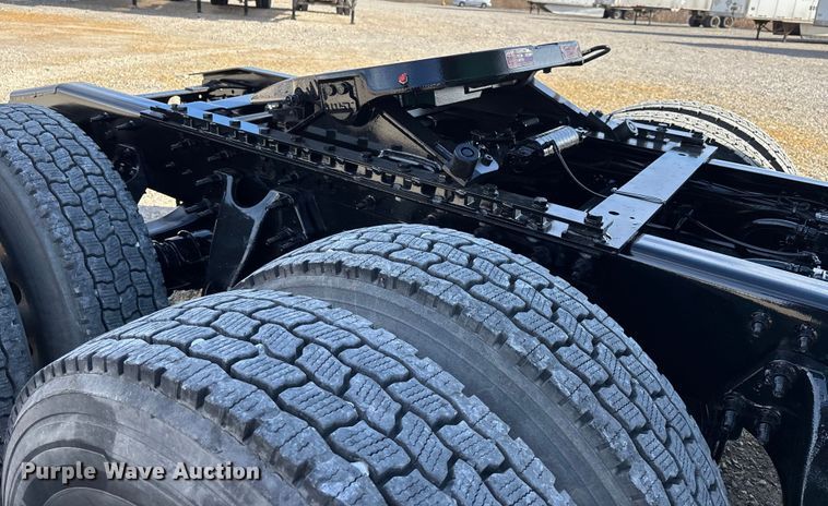 image for item DW7399 2024 International LT625 semi truck