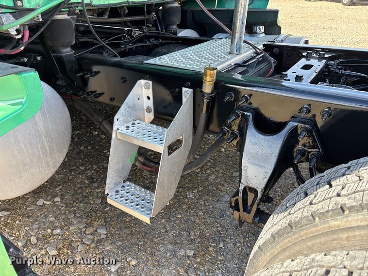 image for item DW7399 2024 International LT625 semi truck