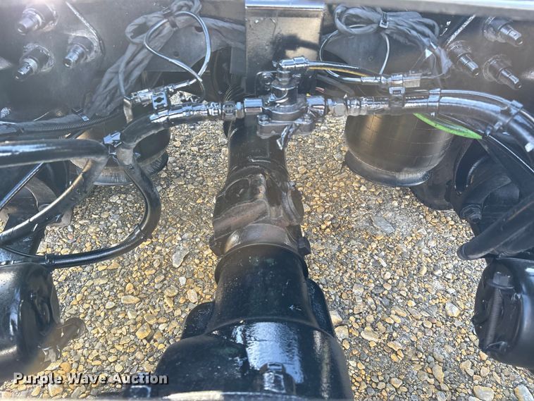 image for item DW7399 2024 International LT625 semi truck