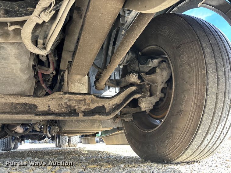 image for item DW7399 2024 International LT625 semi truck