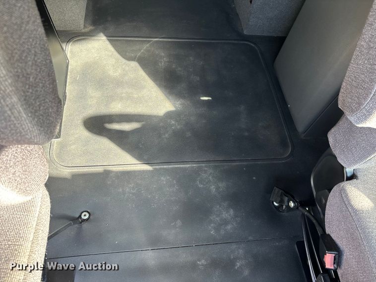 image for item DW7399 2024 International LT625 semi truck