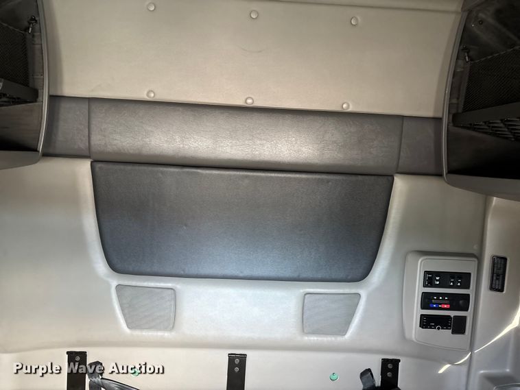 image for item DW7399 2024 International LT625 semi truck