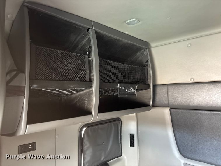 image for item DW7399 2024 International LT625 semi truck