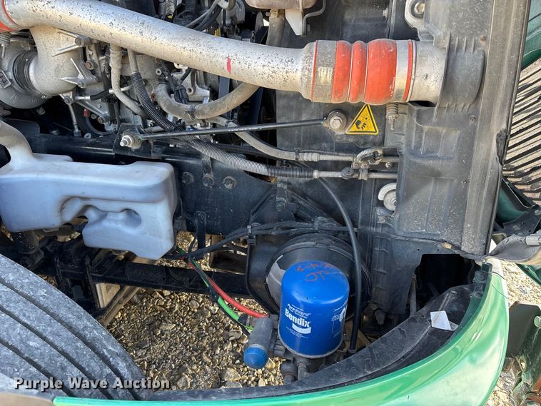 image for item DW7399 2024 International LT625 semi truck