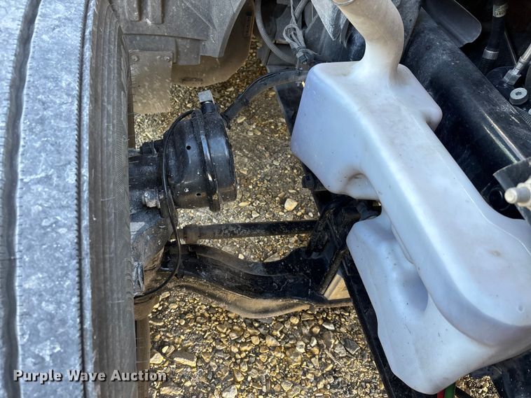 image for item DW7399 2024 International LT625 semi truck