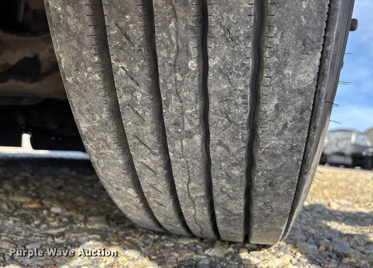 image for item DW7399 2024 International LT625 semi truck