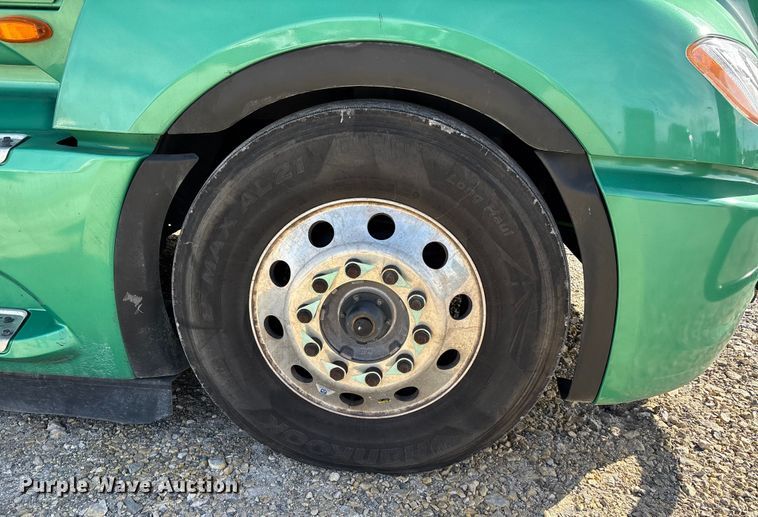 image for item DW7399 2024 International LT625 semi truck