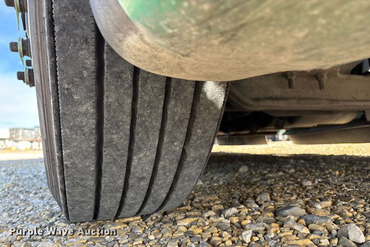 image for item DW7399 2024 International LT625 semi truck