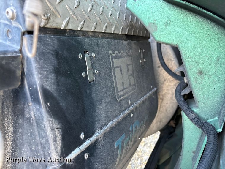 image for item DW7400 2022 International LT625 semi truck