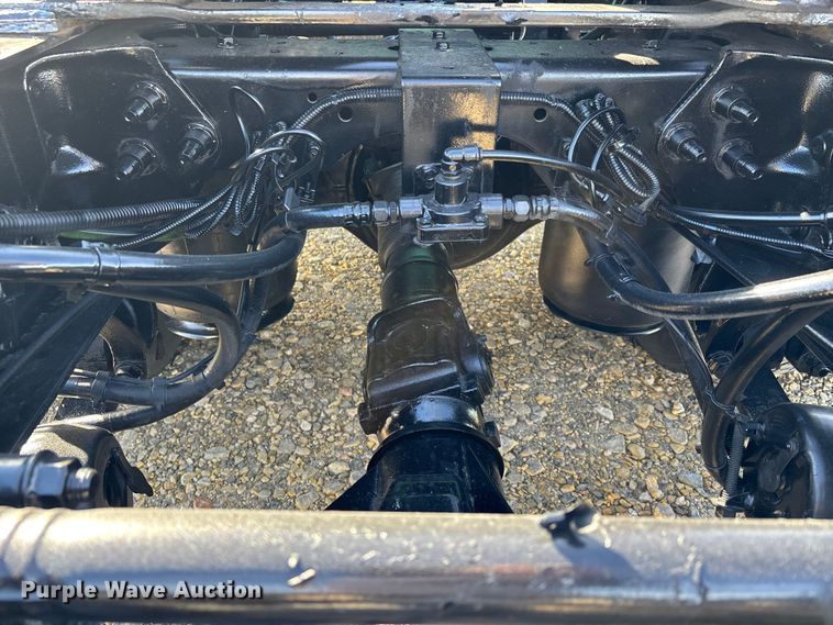 image for item DW7400 2022 International LT625 semi truck