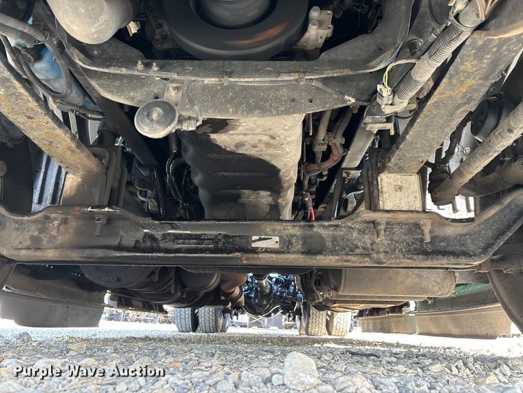 image for item DW7400 2022 International LT625 semi truck