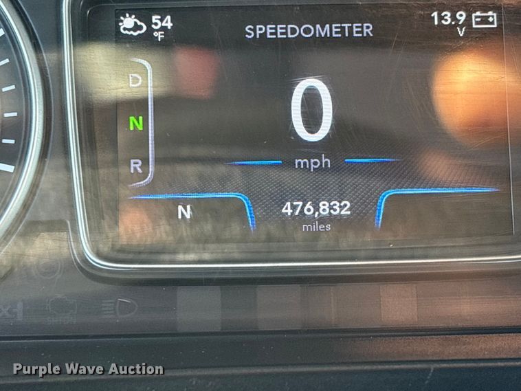 image for item DW7400 2022 International LT625 semi truck