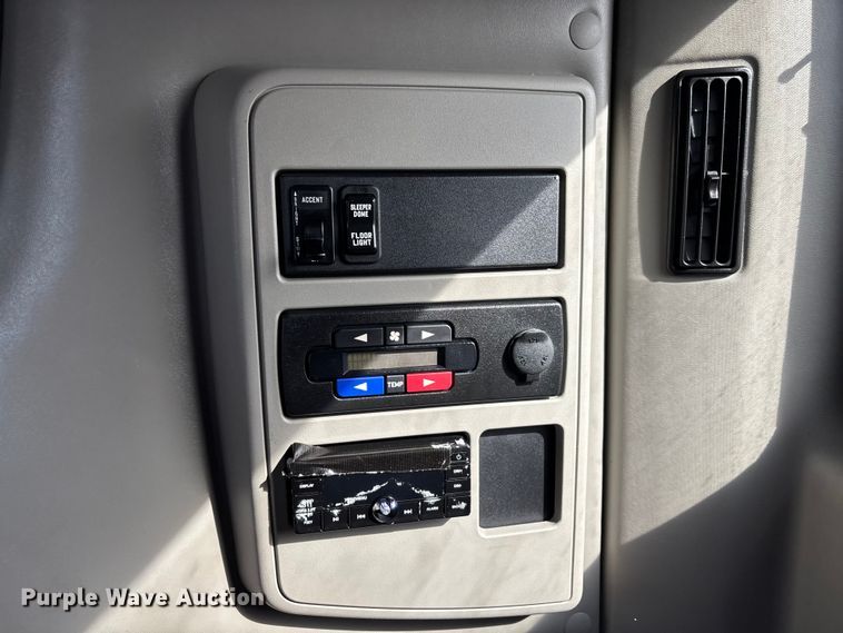 image for item DW7400 2022 International LT625 semi truck