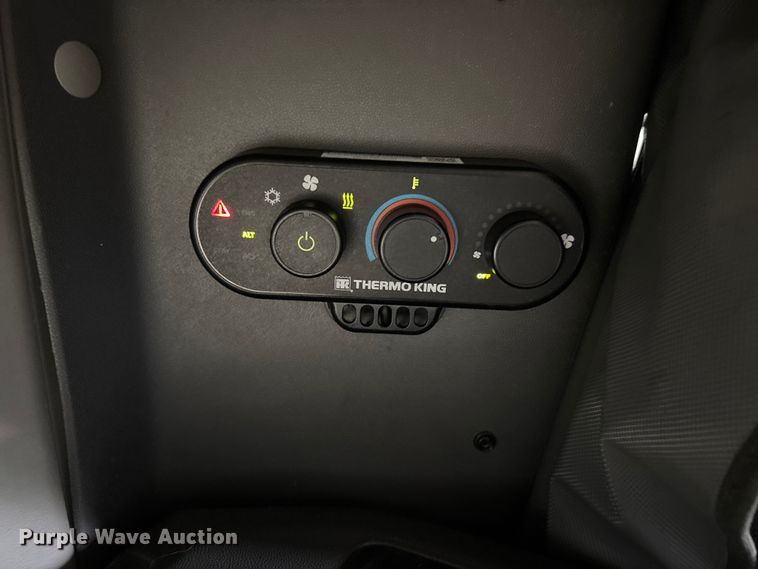 image for item DW7400 2022 International LT625 semi truck