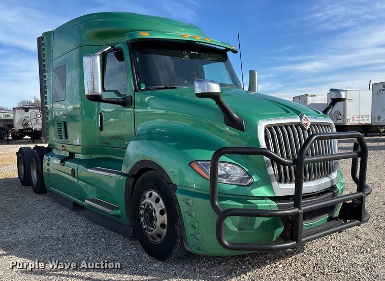 image for item DW7401 2024 International LT625 semi truck