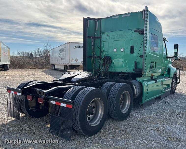 image for item DW7401 2024 International LT625 semi truck