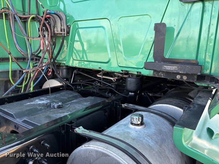 image for item DW7401 2024 International LT625 semi truck