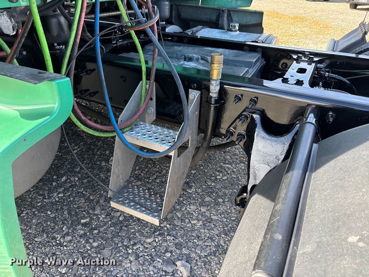 image for item DW7401 2024 International LT625 semi truck