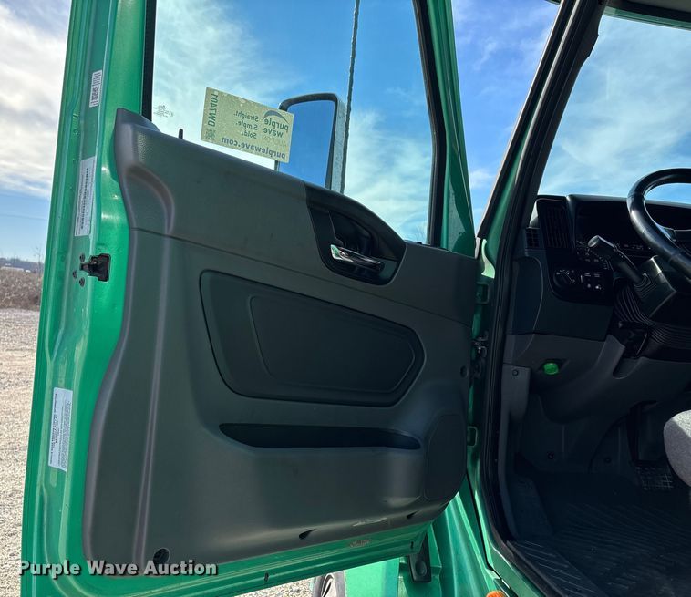 image for item DW7401 2024 International LT625 semi truck