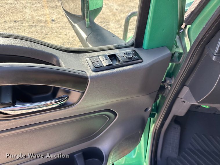 image for item DW7401 2024 International LT625 semi truck