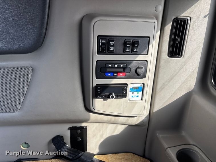 image for item DW7401 2024 International LT625 semi truck