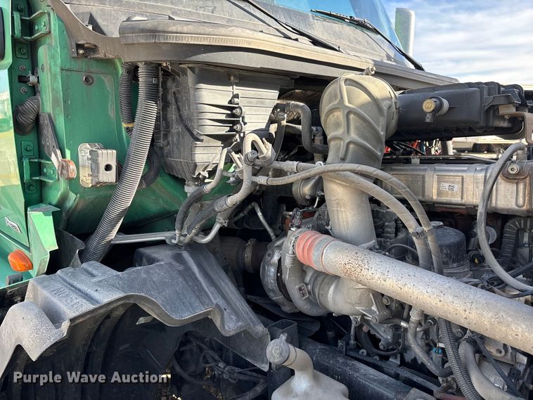 image for item DW7401 2024 International LT625 semi truck