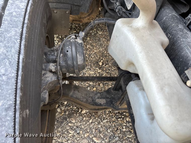 image for item DW7401 2024 International LT625 semi truck