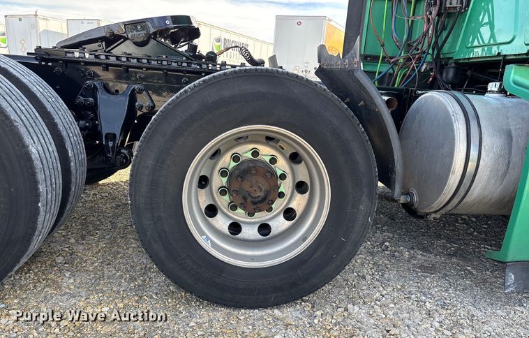 image for item DW7401 2024 International LT625 semi truck