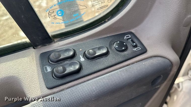 image for item EA2275 2009 Freightliner Cascadia semi truck