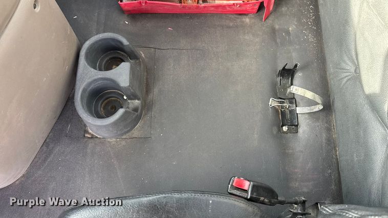 image for item EA2275 2009 Freightliner Cascadia semi truck