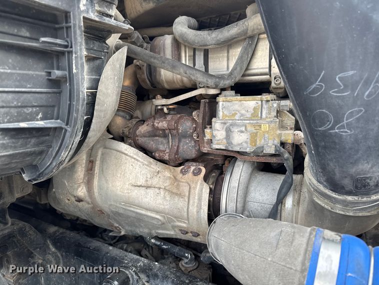 image for item EA2275 2009 Freightliner Cascadia semi truck