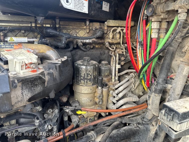 image for item EA2275 2009 Freightliner Cascadia semi truck