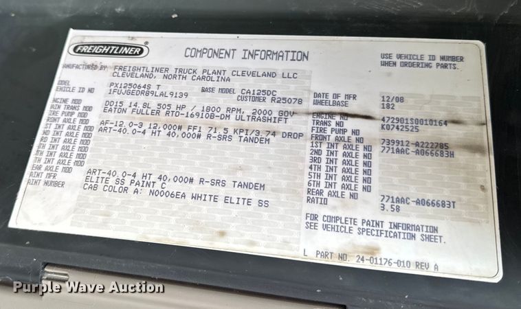 image for item EA2275 2009 Freightliner Cascadia semi truck