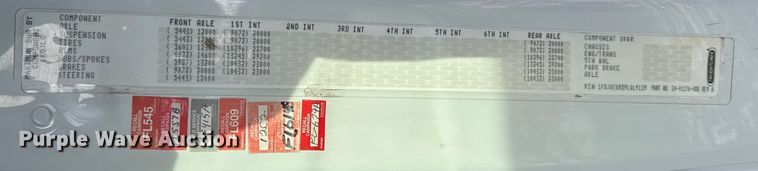 image for item EA2275 2009 Freightliner Cascadia semi truck