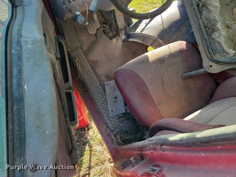 image for item EA2811 Truck parts