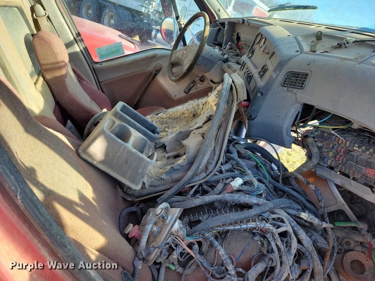 image for item EA2811 Truck parts