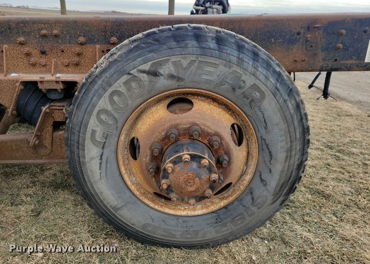 image for item EA2812 Truck parts