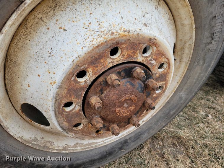 image for item EA2812 Truck parts