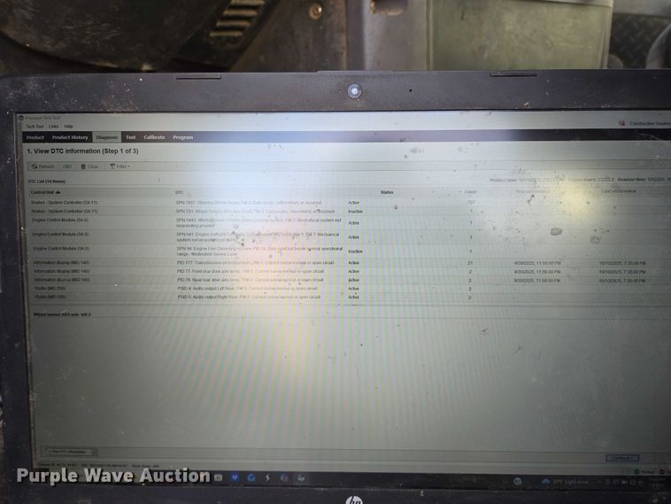 image for item EB1223 2012 Mack Pinnacle semi truck